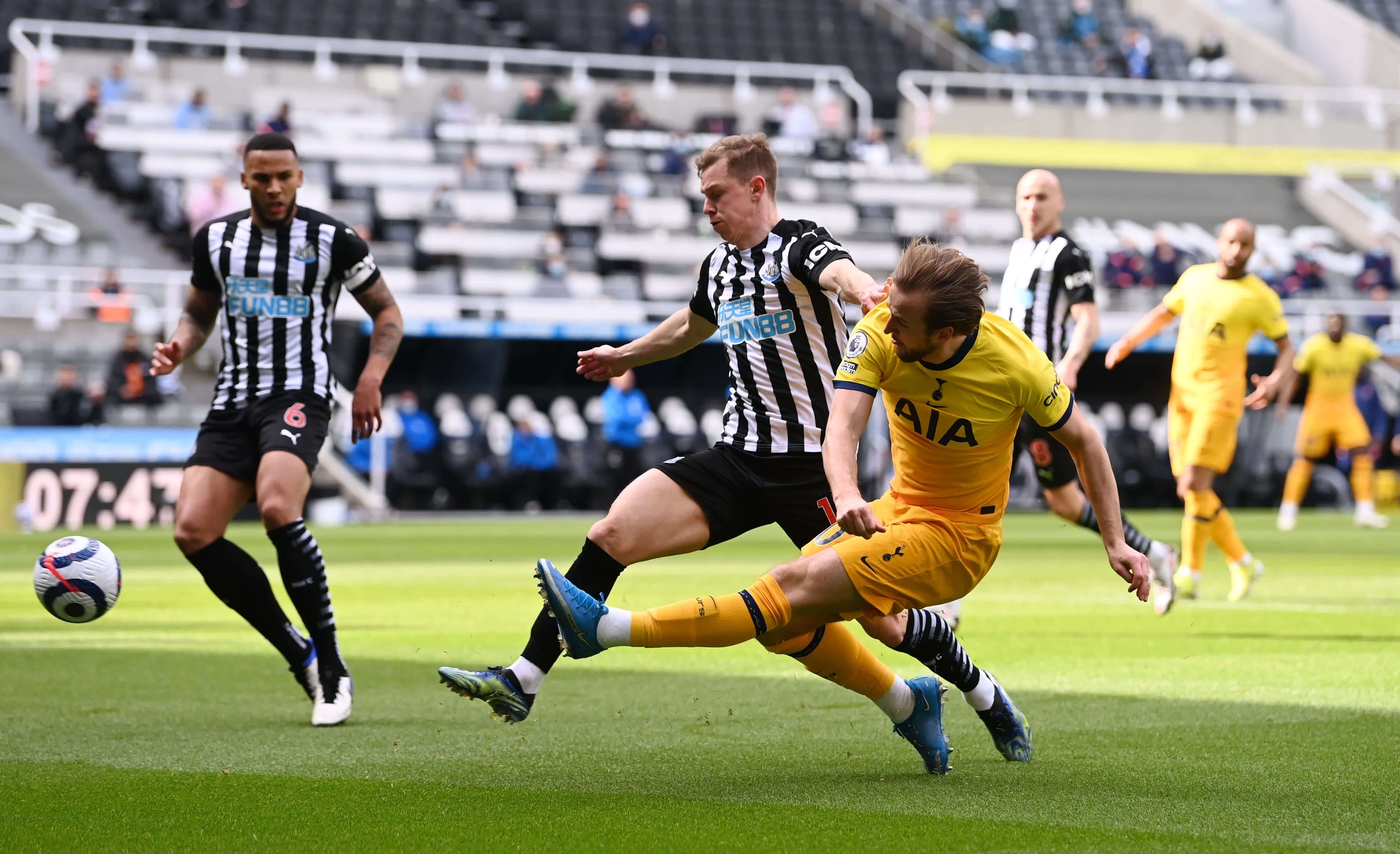 为何西甲球 为何西甲球